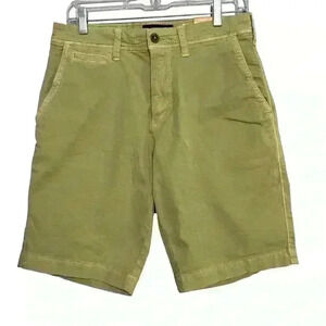 American Eagle NWT Extreme Flex Slim Khaki Shorts. Men’s Size 29